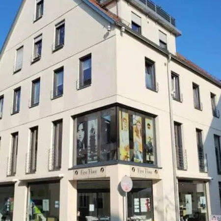 Zentrale Ferienwohnung In Aalen City Mit 4-Sternen Exterior photo
